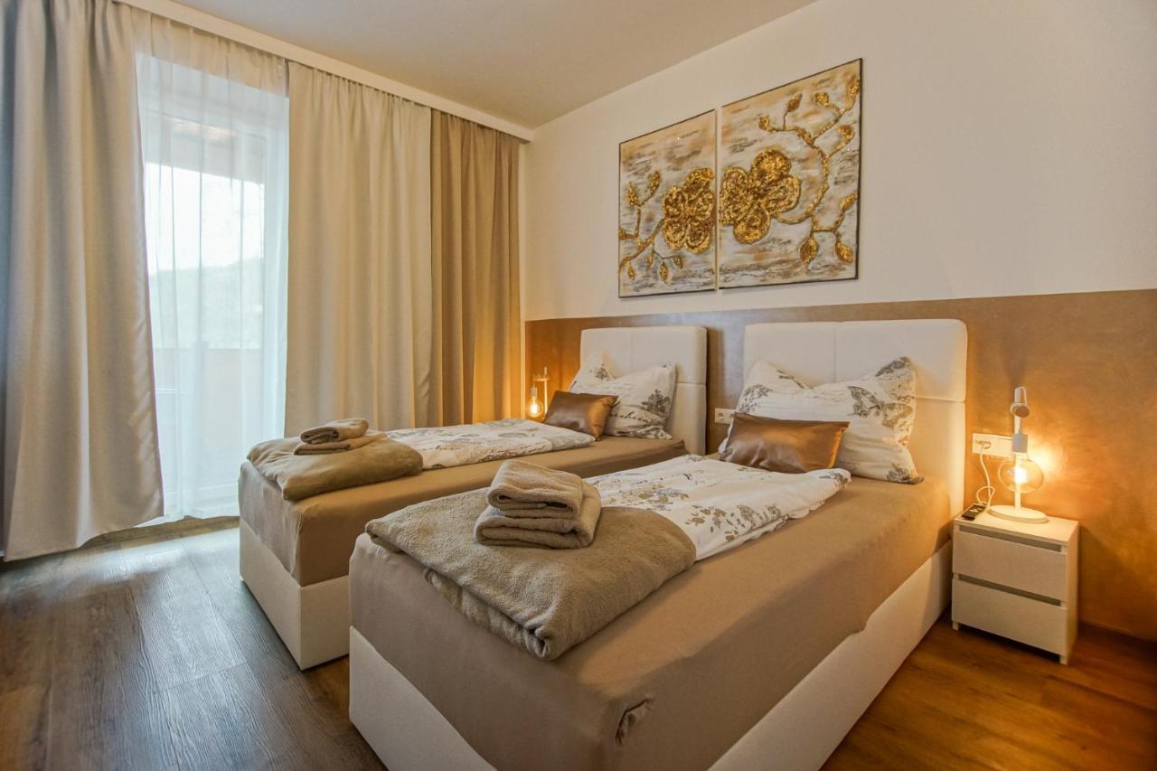 Auszeit Steiraland 8 Mit Ueberdachten Balkon Und Parkplatz Λεόμπεν Εξωτερικό φωτογραφία